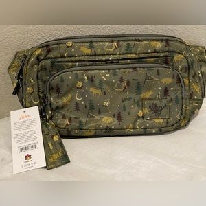 NWT Lug Camp Green Hitch Fall 2023 Mystery Box Exclusive Belt Bag